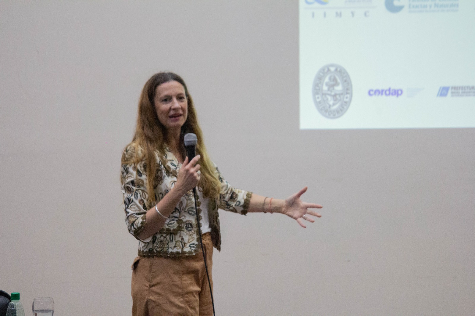 <p>Simposio Municipal de Investigación, Extensión y Desarrollo Local: destacan la alianza tripartita entre Estado, sector privado y sociedad civil</p>